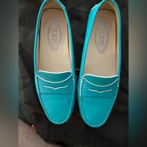 Tod's Classic Tan Shoe Box